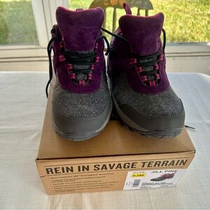 Duluth Trading Co, Jillpine Waterproof Hiking Shoes, Purple and Grey.